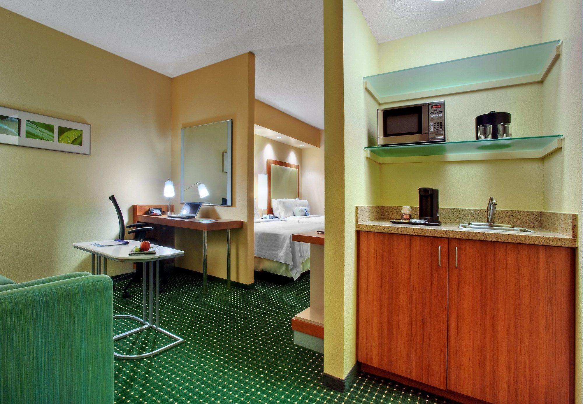 Springhill By Marriott North / Airport Hotel