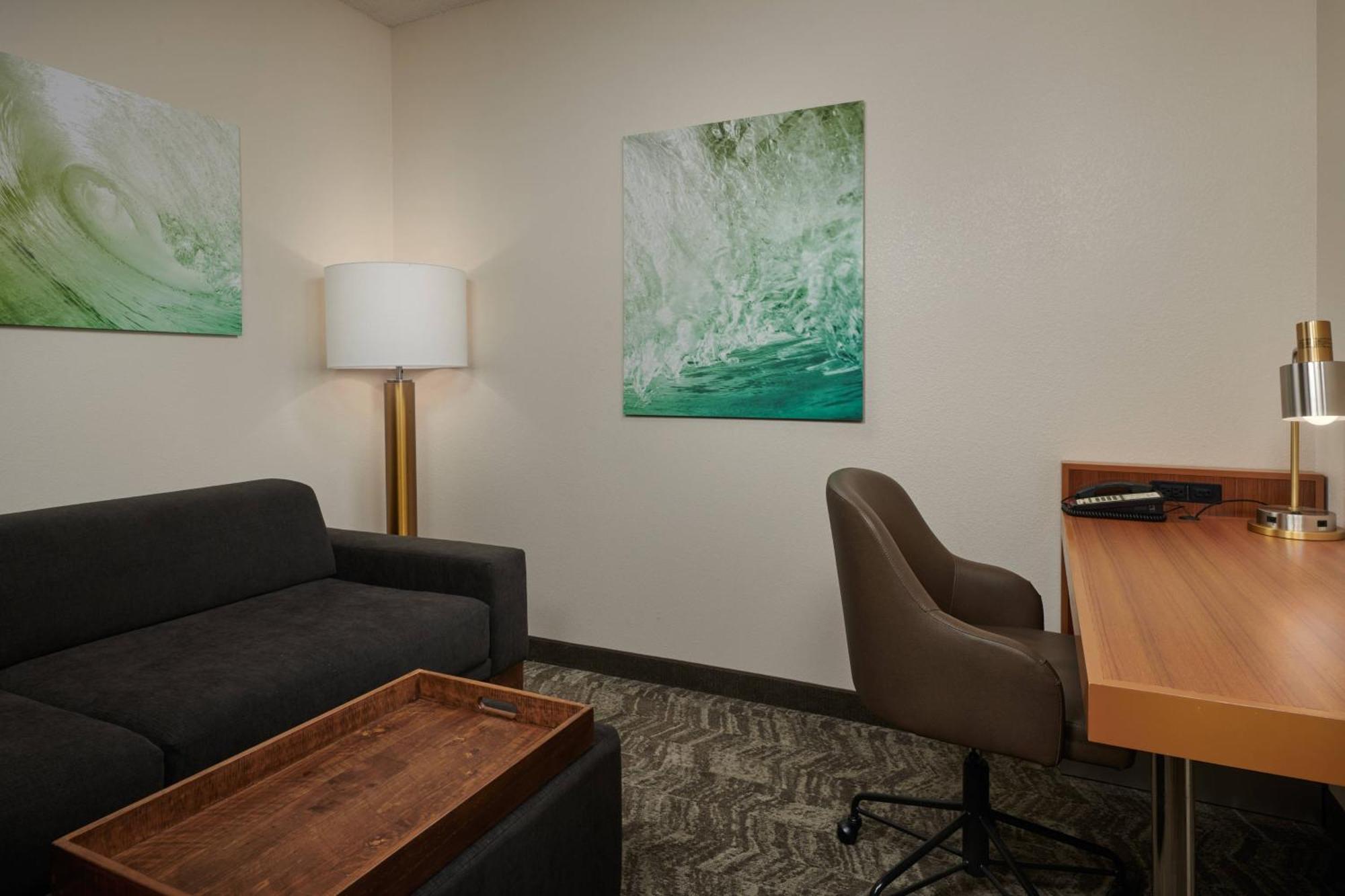 Springhill By Marriott North / Airport Hotel Baton Rouge